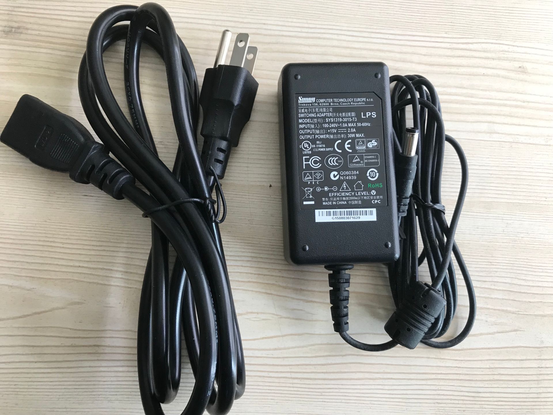 NEW Sunny SYS1319-3015-T3 AC Adapter 15V 2.0A, Barrel 5.5/2.5mm, IEC C14 - Click Image to Close